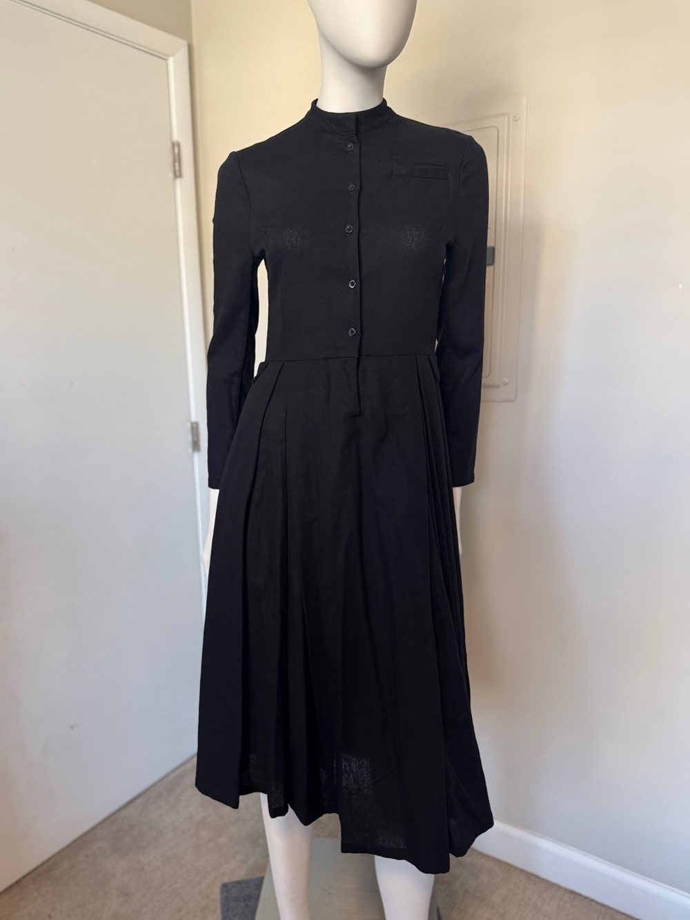 Shades of Silence Fitted Linen Shirt Dress